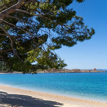 Ema Makarska
